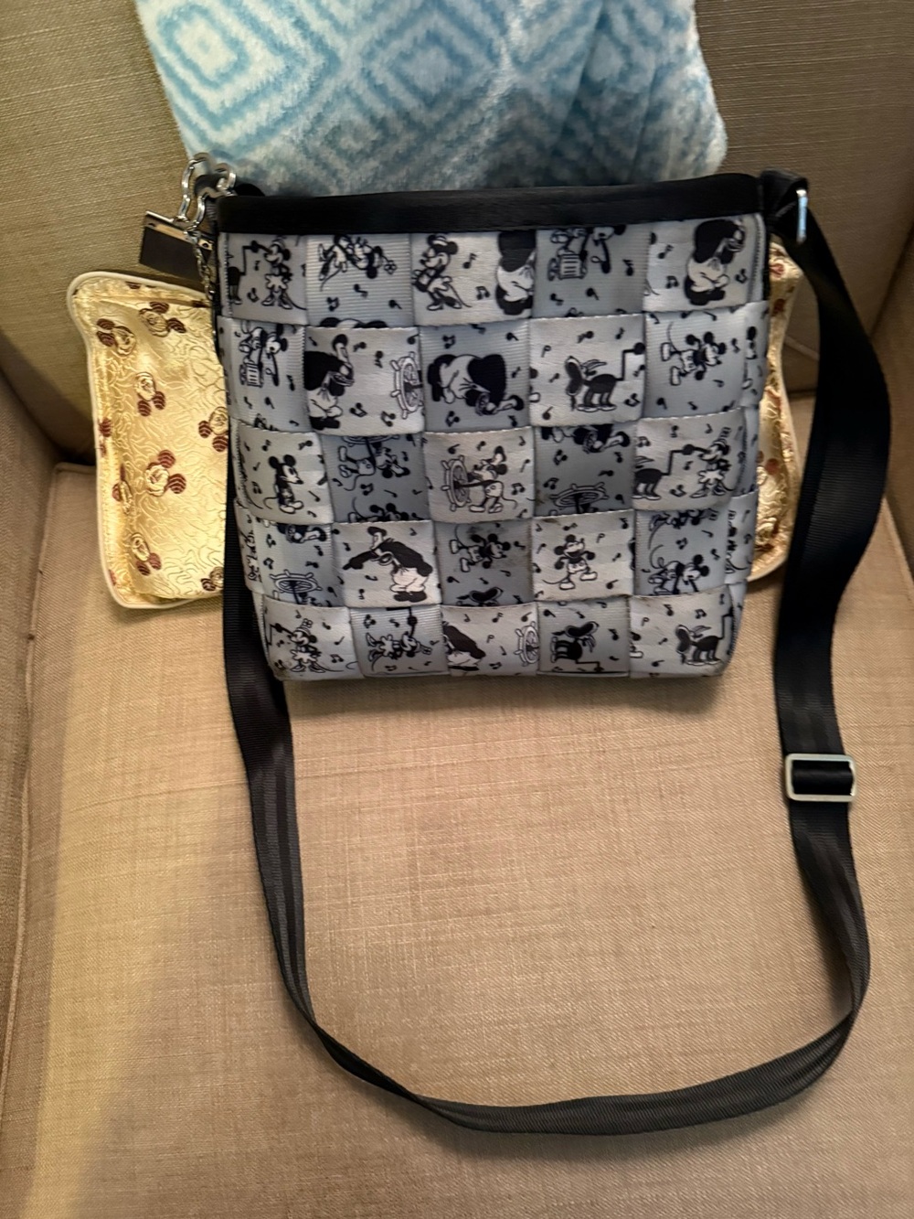 Harvey’s seatbelt steamboat Willie Black & Gray Woven Crossbody Bag